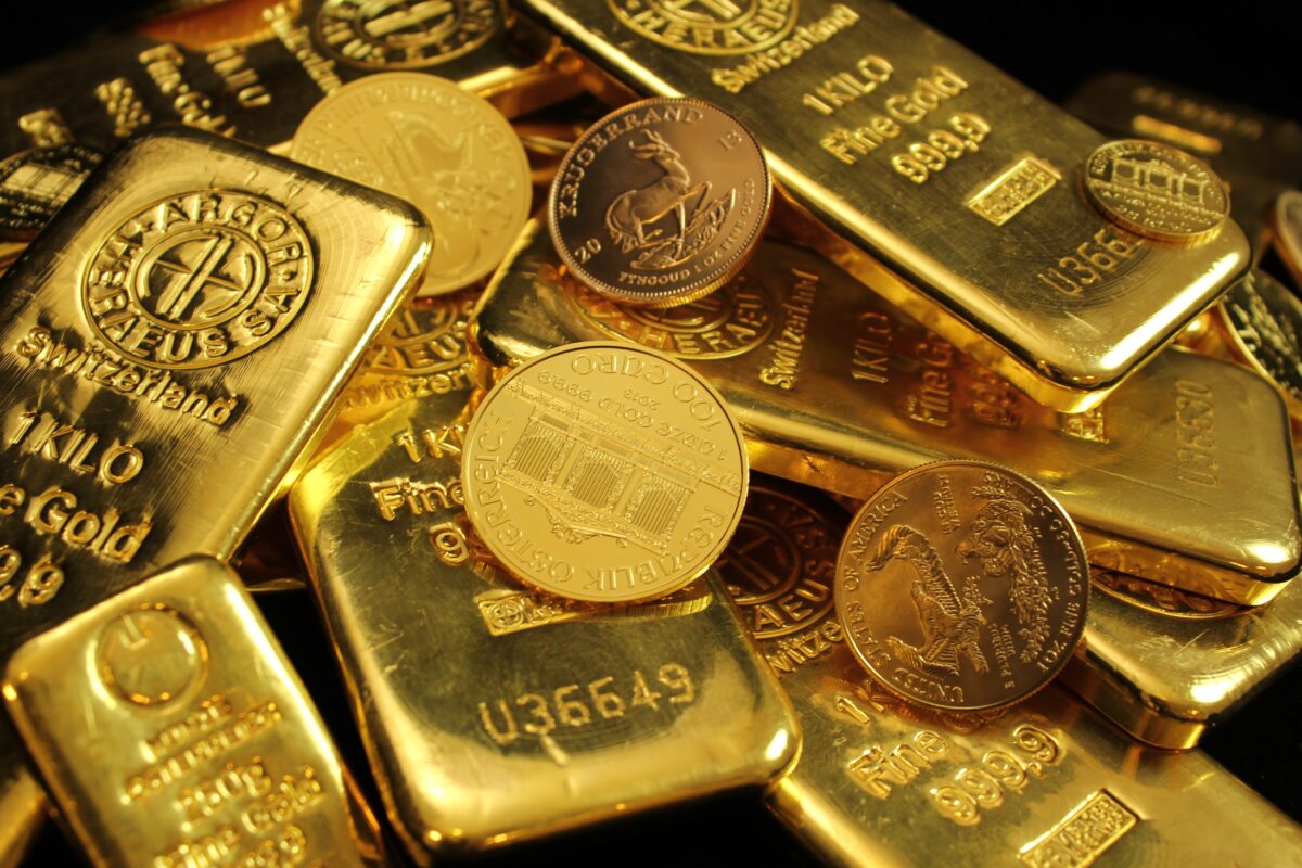Gold in an IRA: A Smart Hedge Against Economic Uncertainty
